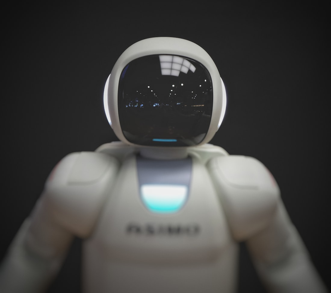 Humanoid robot, autonomous AI agents